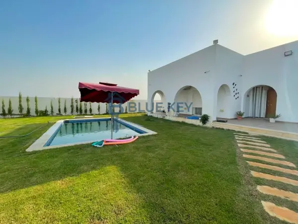 Location Estivale – Villa S+4 avec Piscine à Khomsa, Yasmine Hammamet