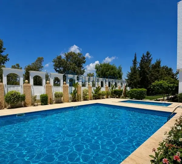 AV appart S+3 avec piscine située dans une résidence calme et sécurisée à Yasmine Hammamet